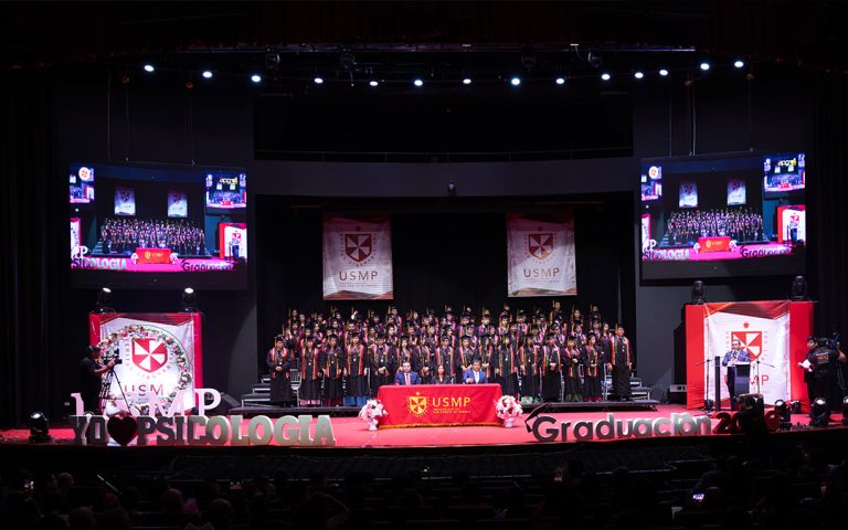 Promoción 2026-I de Psicología celebró su ceremonia de graduación